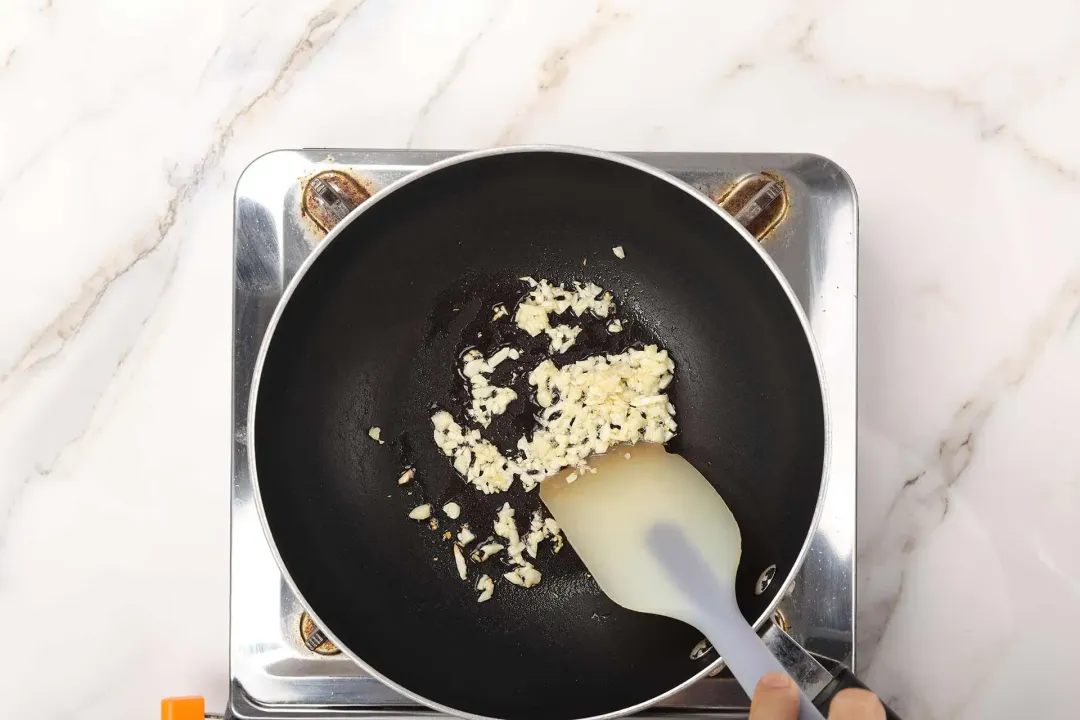 step 1 How to Make Cheeseburger Egg Rolls