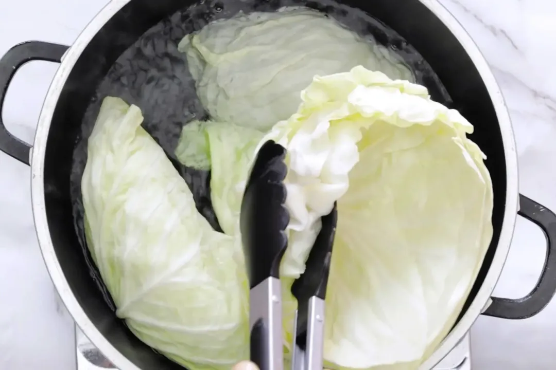 step 2 how to make stuffed cabbage rolls in oven