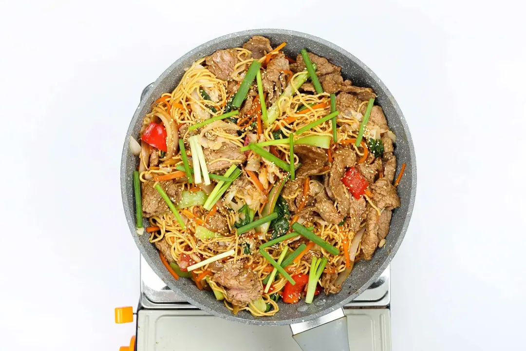 step 7 How to make beef chow mein