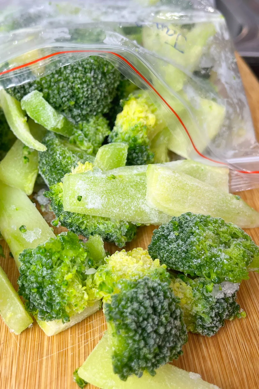 freeze broccoli florets pour from a bag to a cutting board