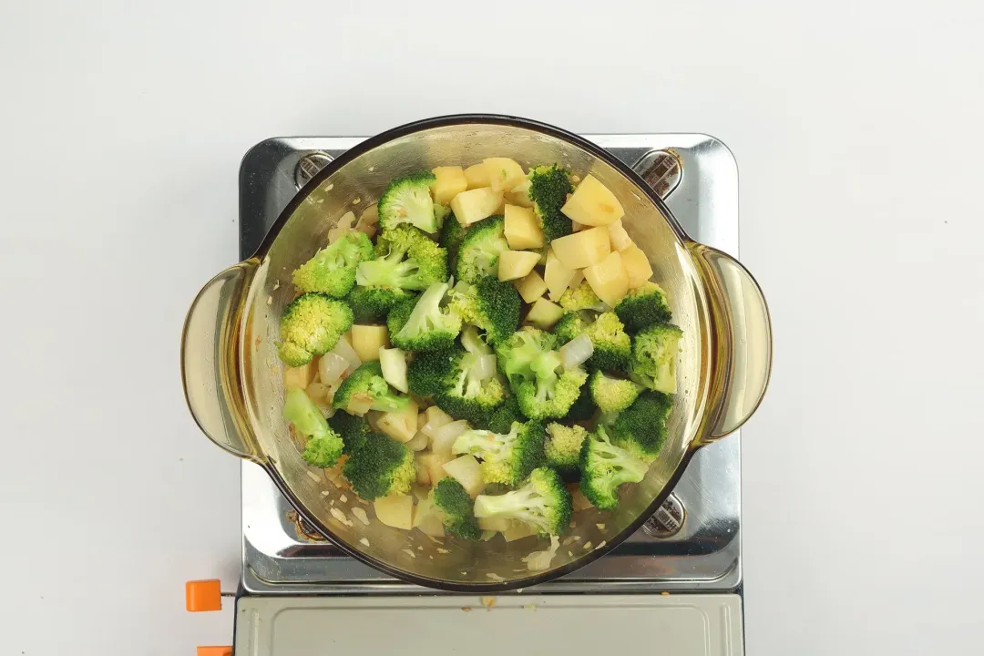 Step 3 How to make Broccoli Cheese Soup