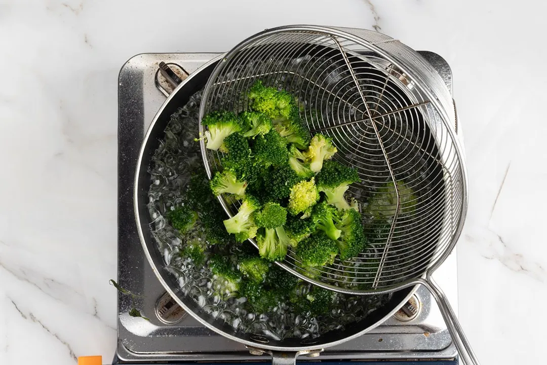 boiling broccoli in a pot
