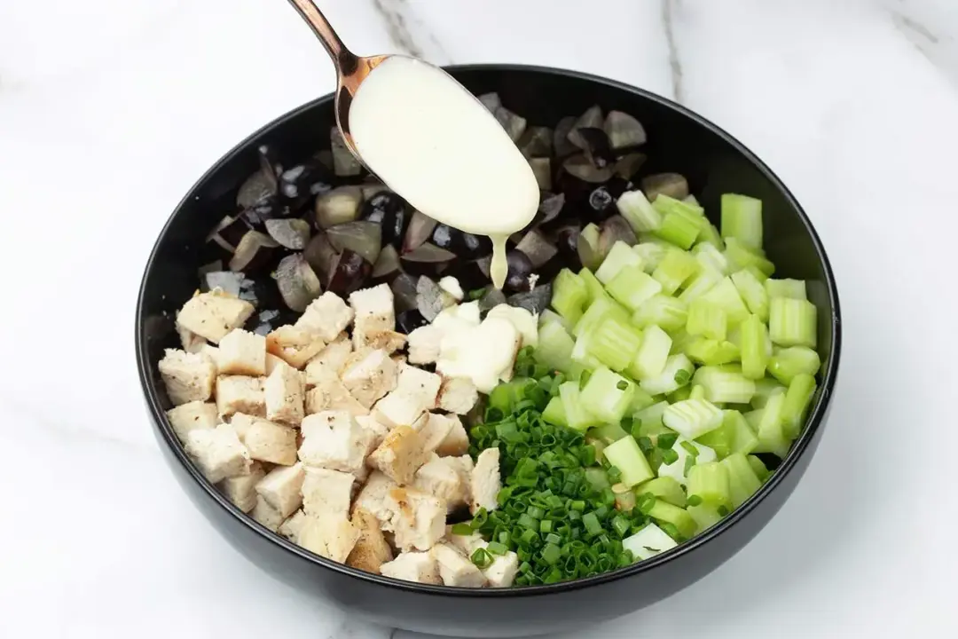 how to make chicken salad with grapes toss ingredients