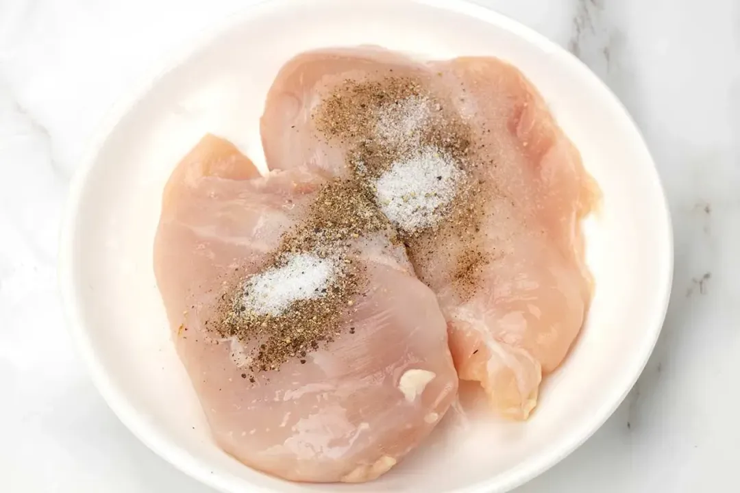 Step 1 Marinate the chicken for avocado salad