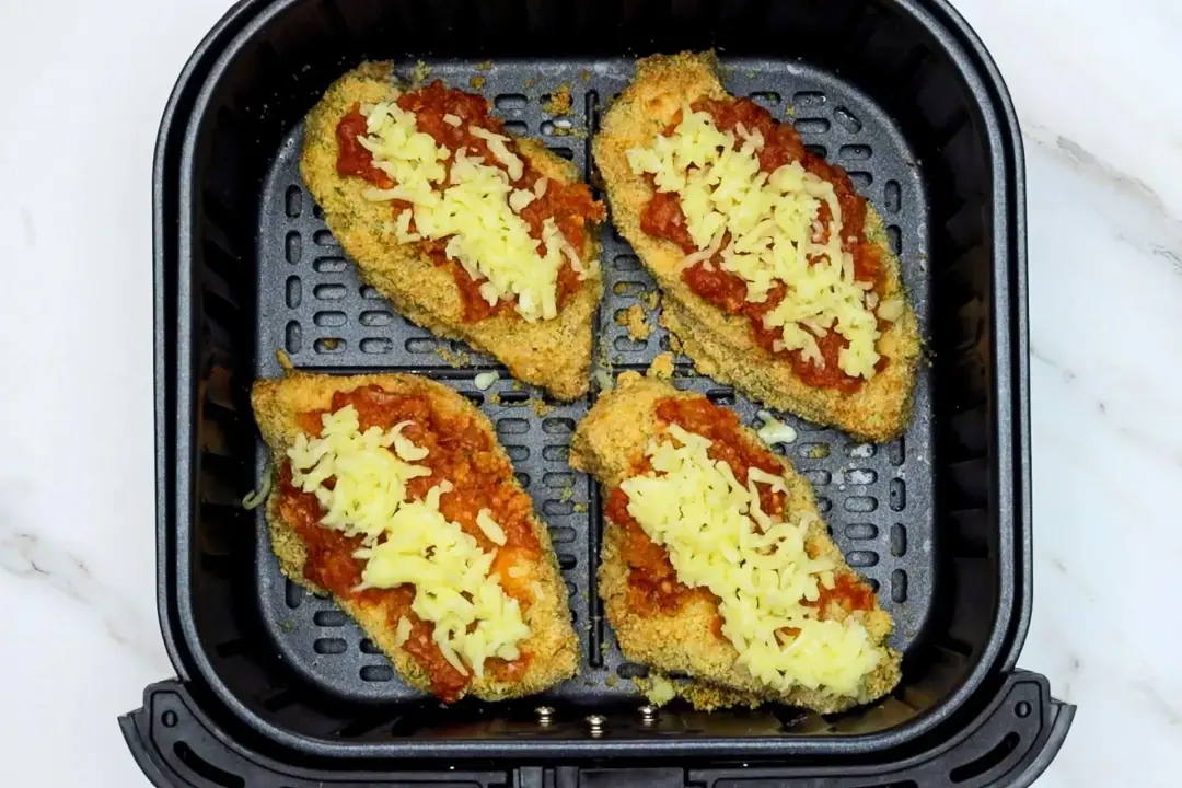 step 4 how to make chicken parmesan in an air fryer step 1.4