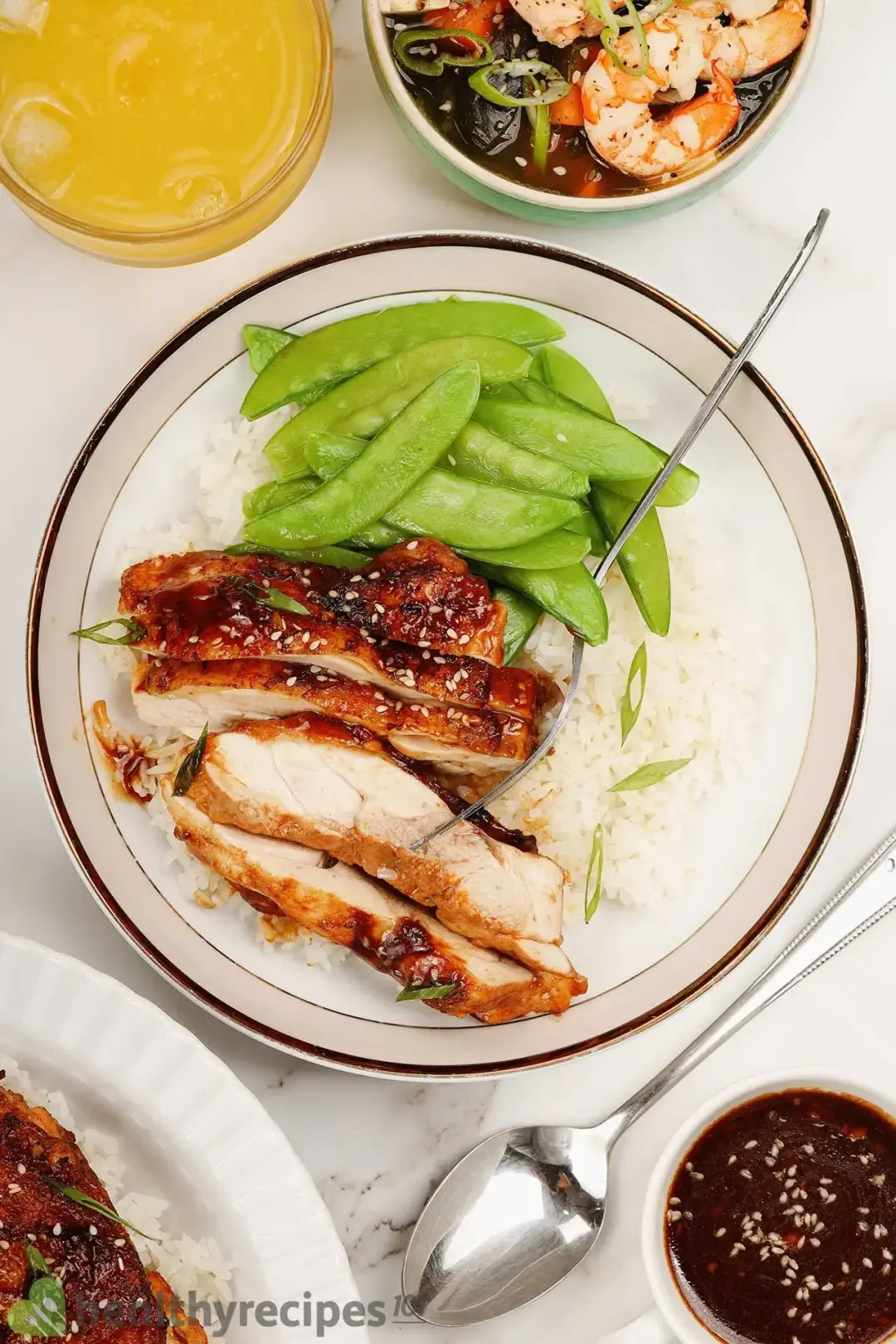 What to Eat With Teriyaki Chicken