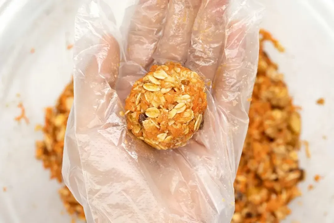 Step 3 Make the dough and roll it into balls carrot cake cookies