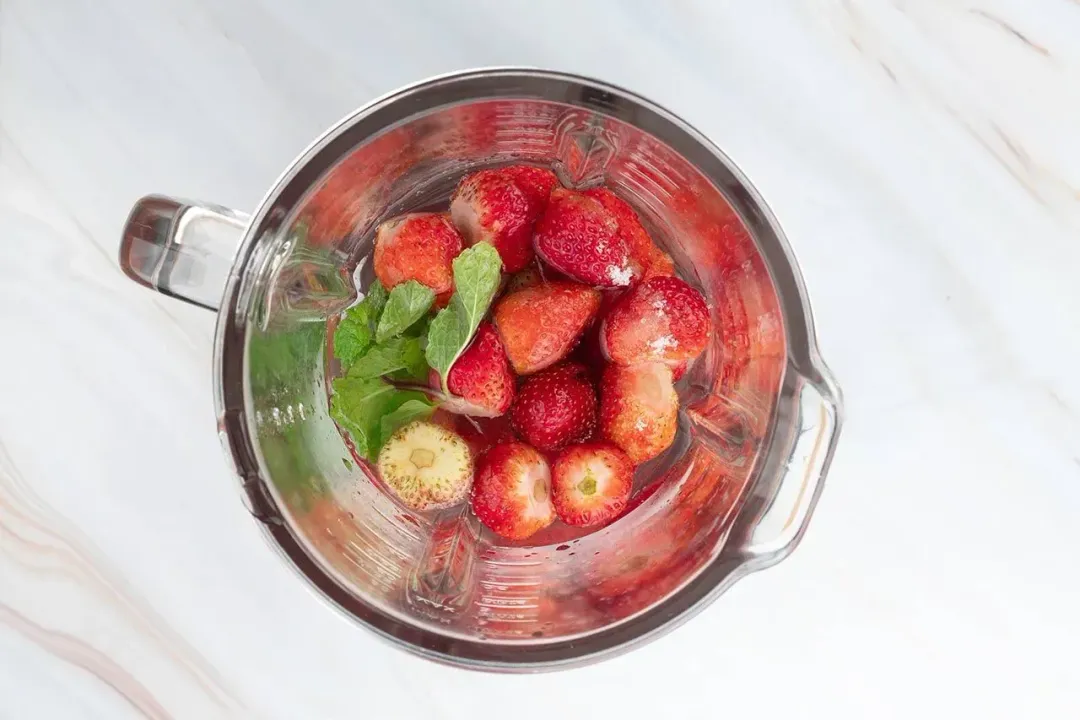 Blend all the ingredients for strawberry juice