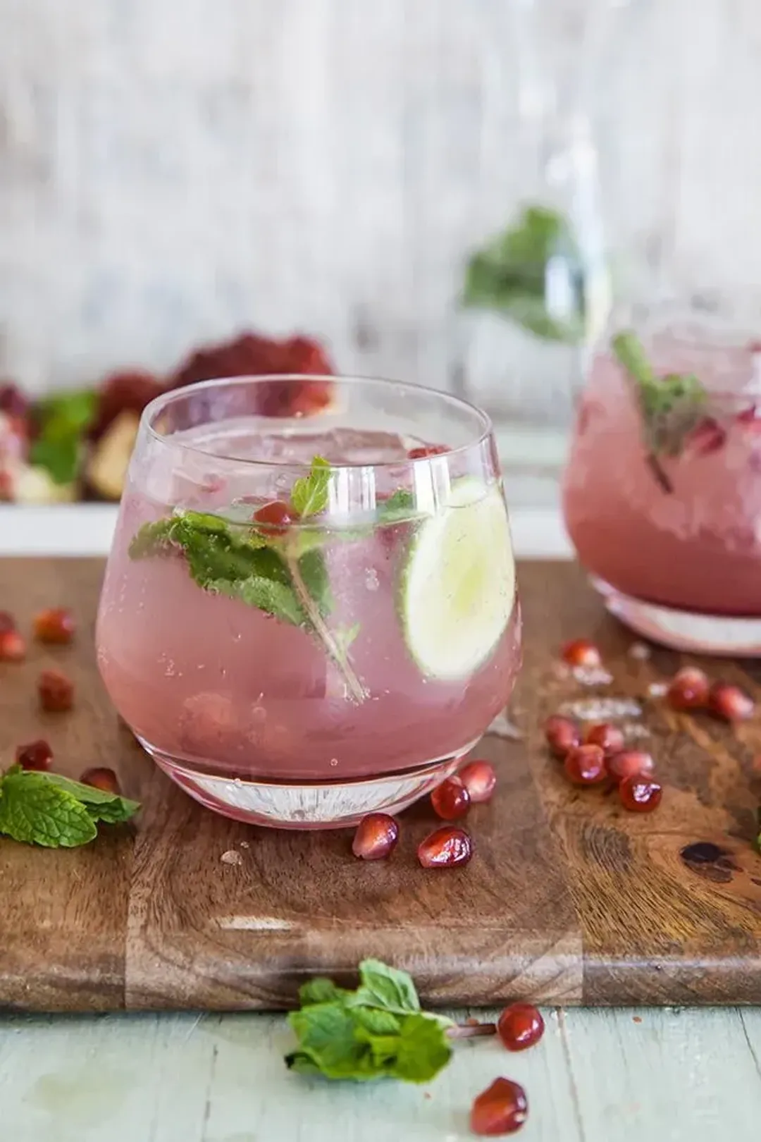 gin and pomegranate juice