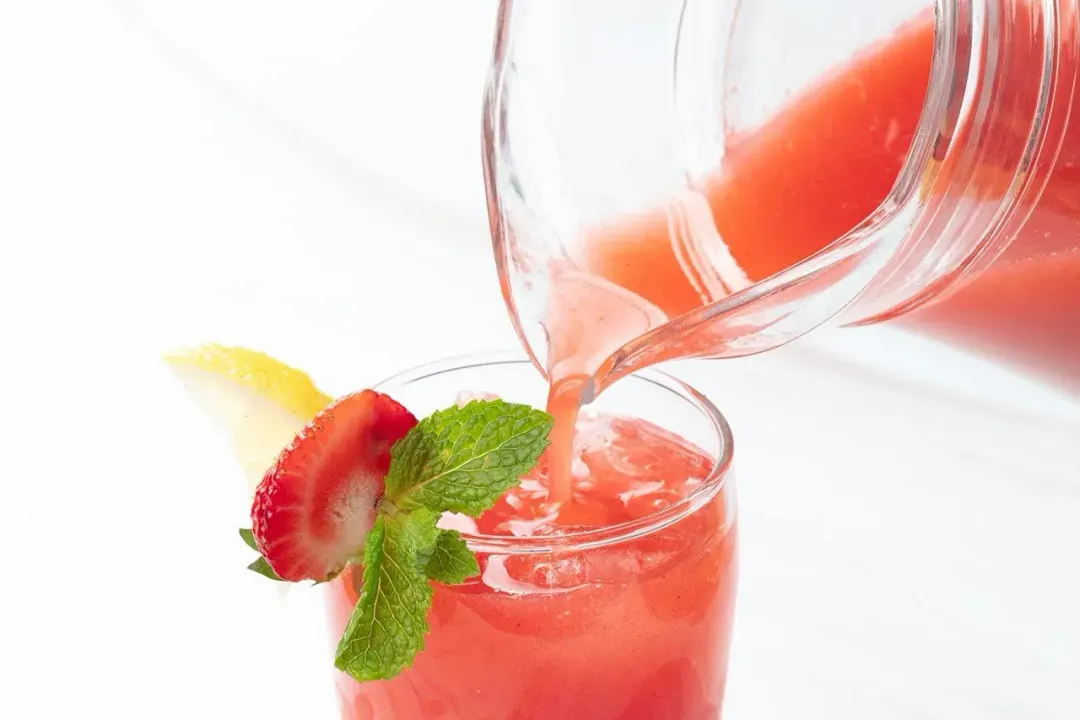 how to make strawberry juice