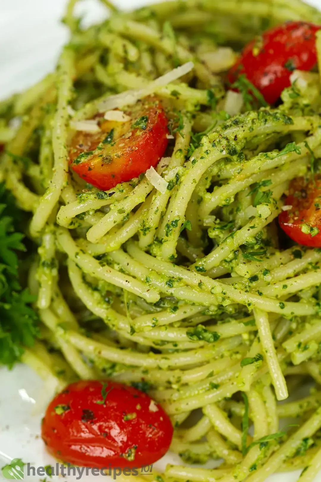 What Does Pesto Spaghetti Taste Like