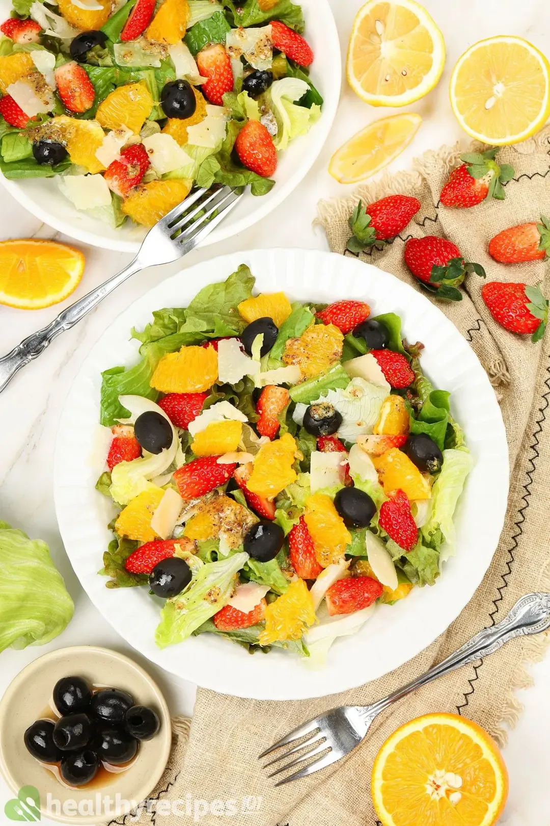 How to Serve Mixed Green Salad
