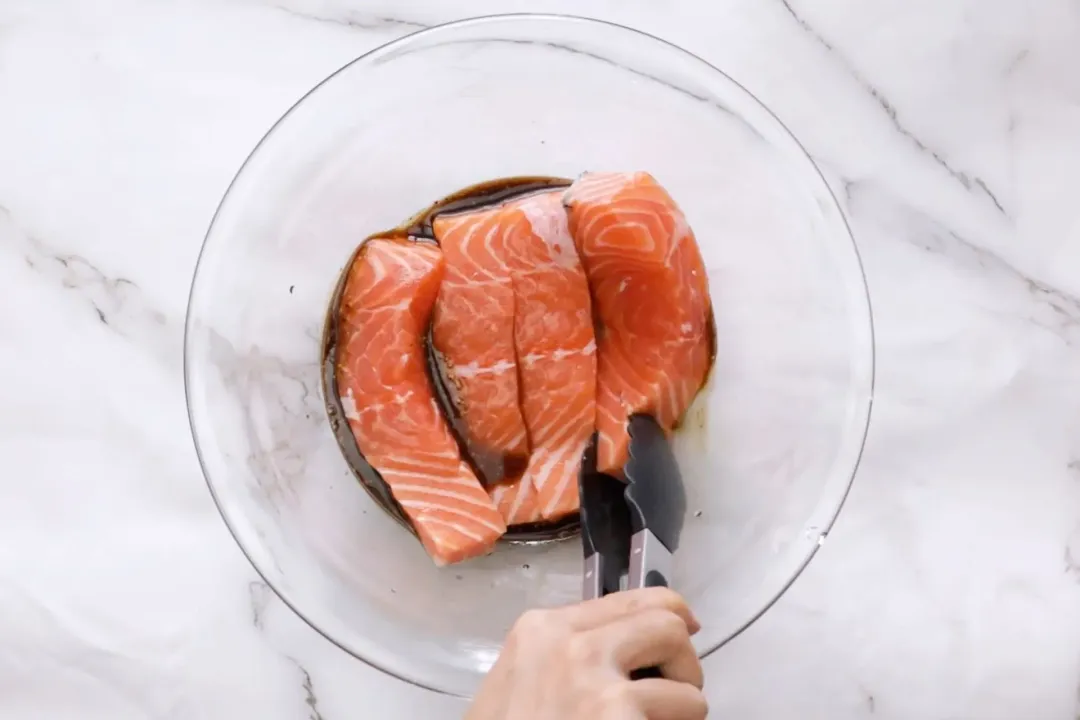 step 4 how to make maple glazed salmon