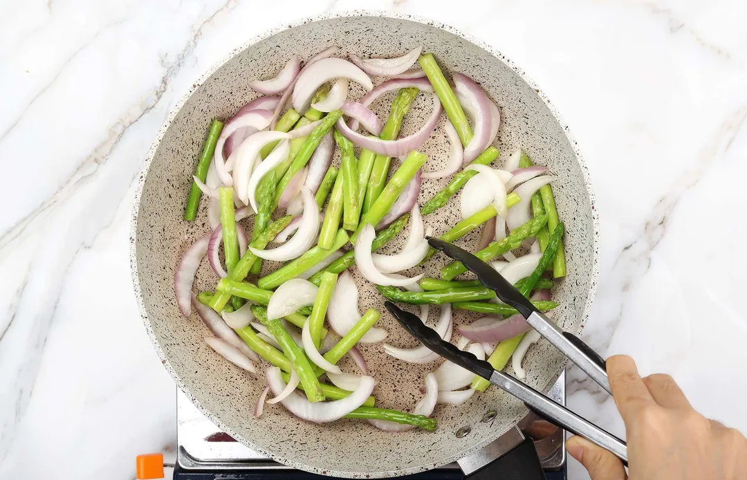 step 3 How to Make Shrimp Chow Mein