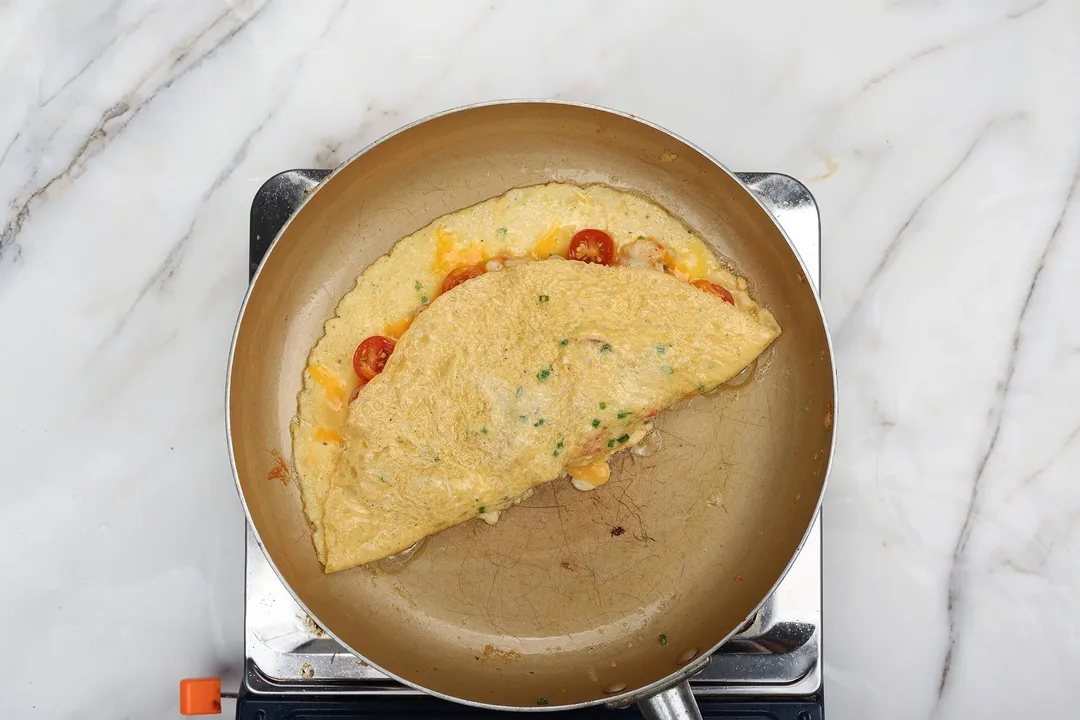 step 4 How to Make Omelet with Shrimp