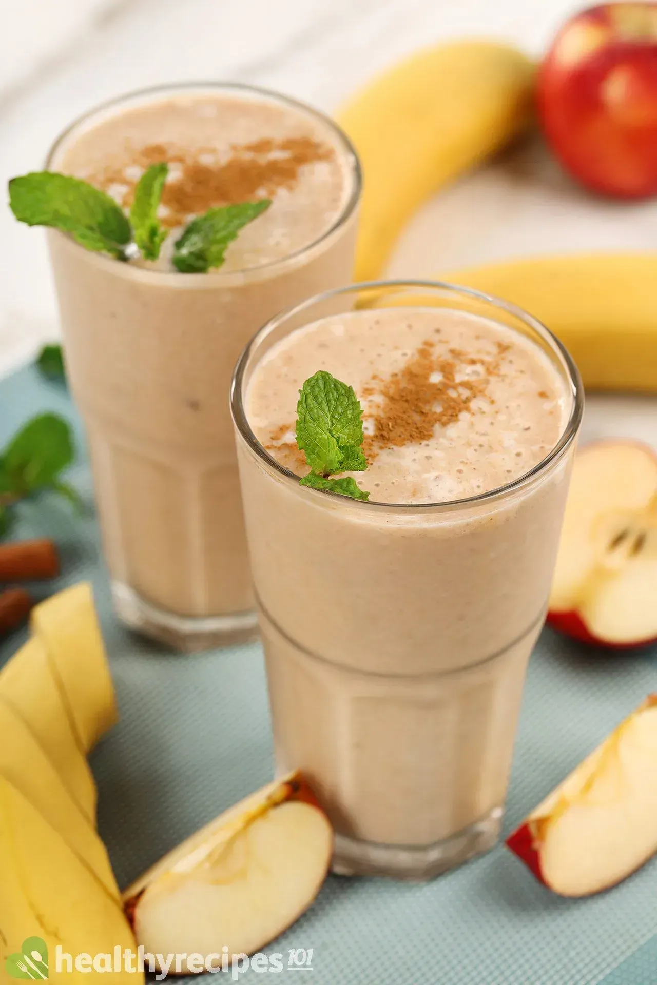 Apple Banana Smoothie Recipe: A Healthy and Filling Beverage
