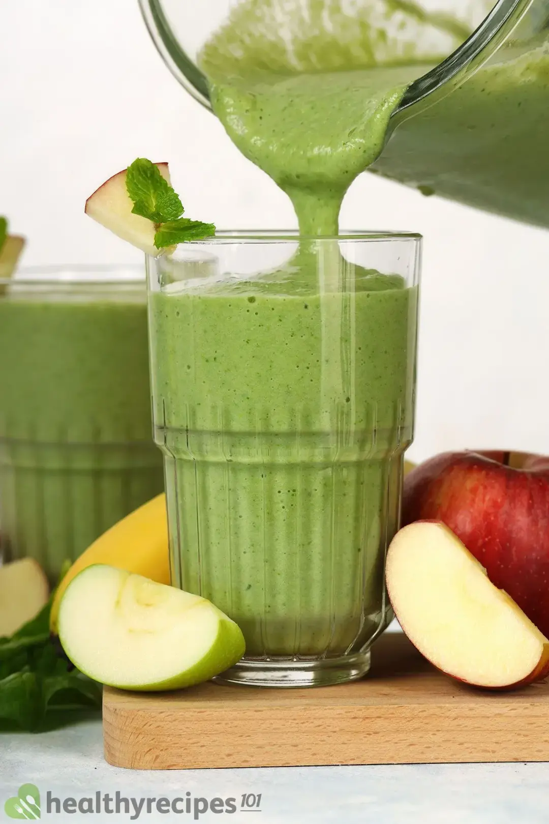 Apple Spinach Smoothie Recipe: Rich and tangy nutrient boost