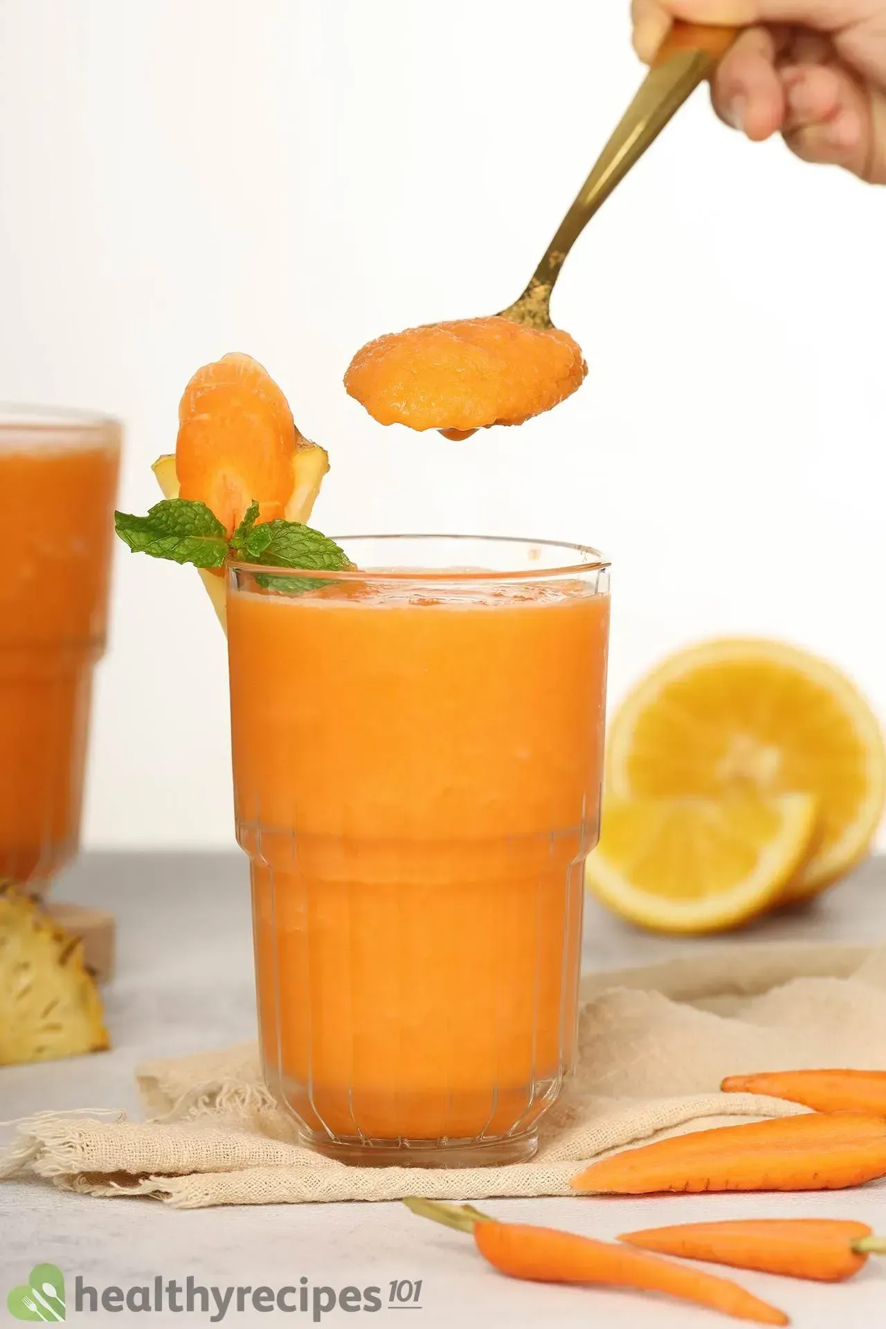 Carrot Smoothie Recipe: A Healthy Drink With a Summery Flavor