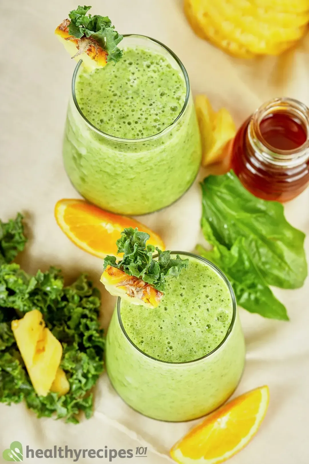 Homemade pineapple green smoothie recipe