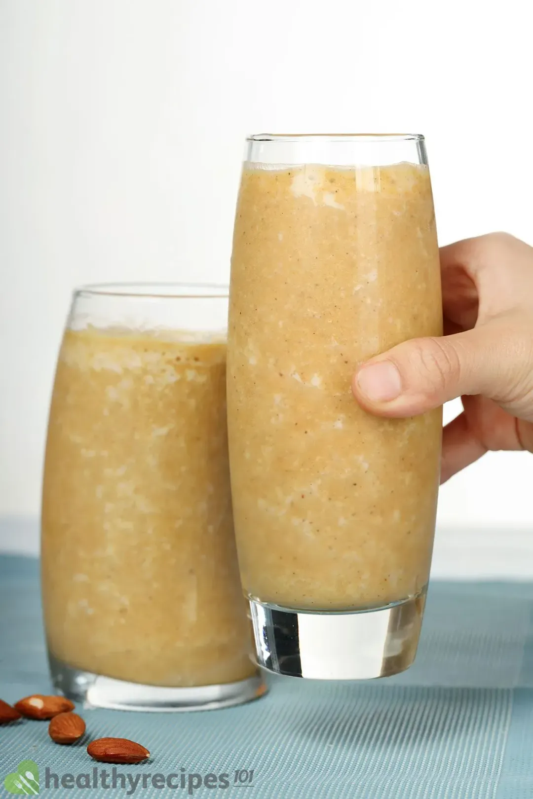 Homemade pumpkin spice smoothie recipe