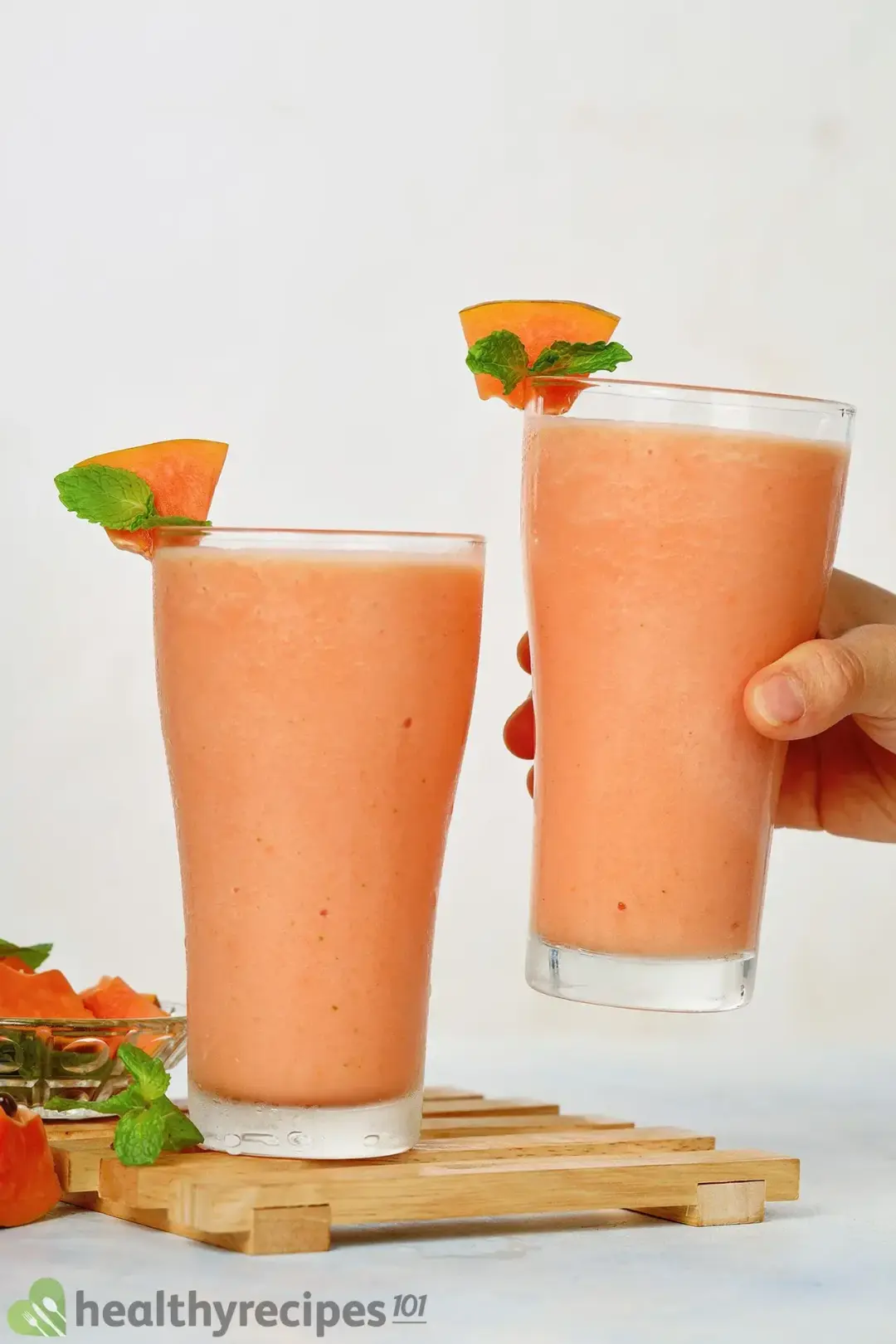 Papaya Smoothie Recipe: A Sweet, Rich, and Rehydrating Beverage