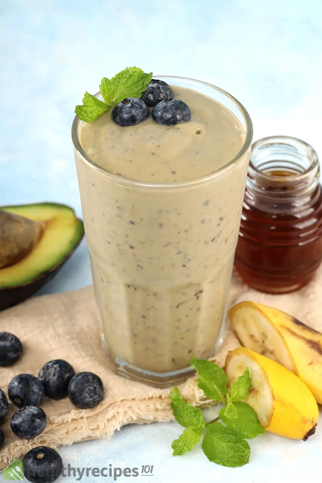 Blueberry Avocado Smoothie Recipe: A Delicious and Nourishing Drink