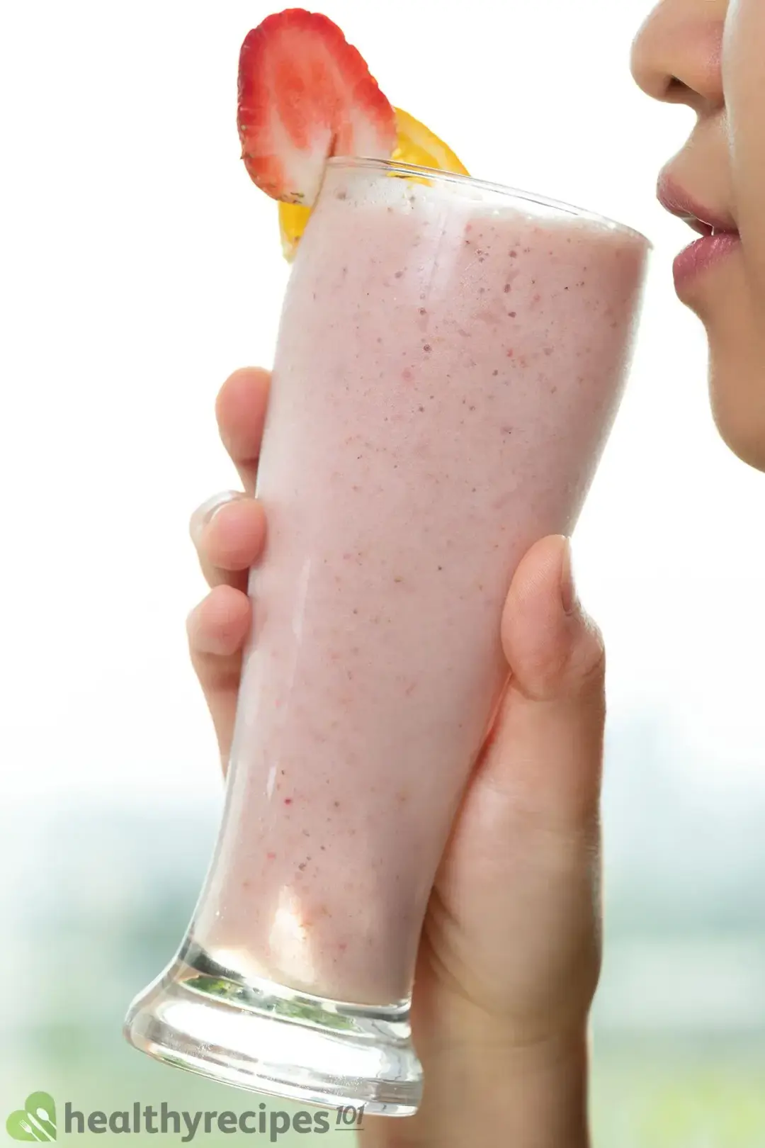 is strawberry banana smoothie healthy