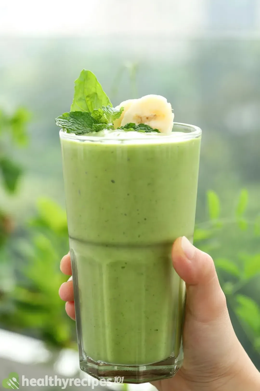 Is This Avocado Spinach Smoothie Recipe Healthy