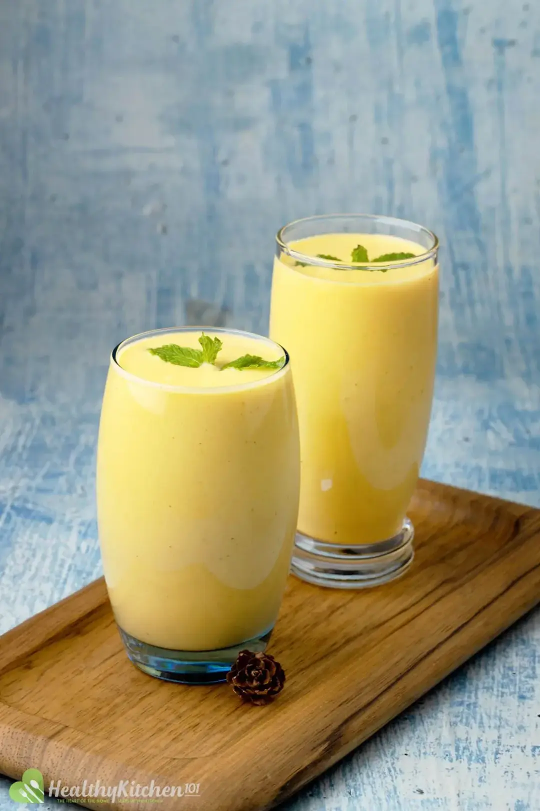 Peach Smoothie recipe healthykitchen101 1