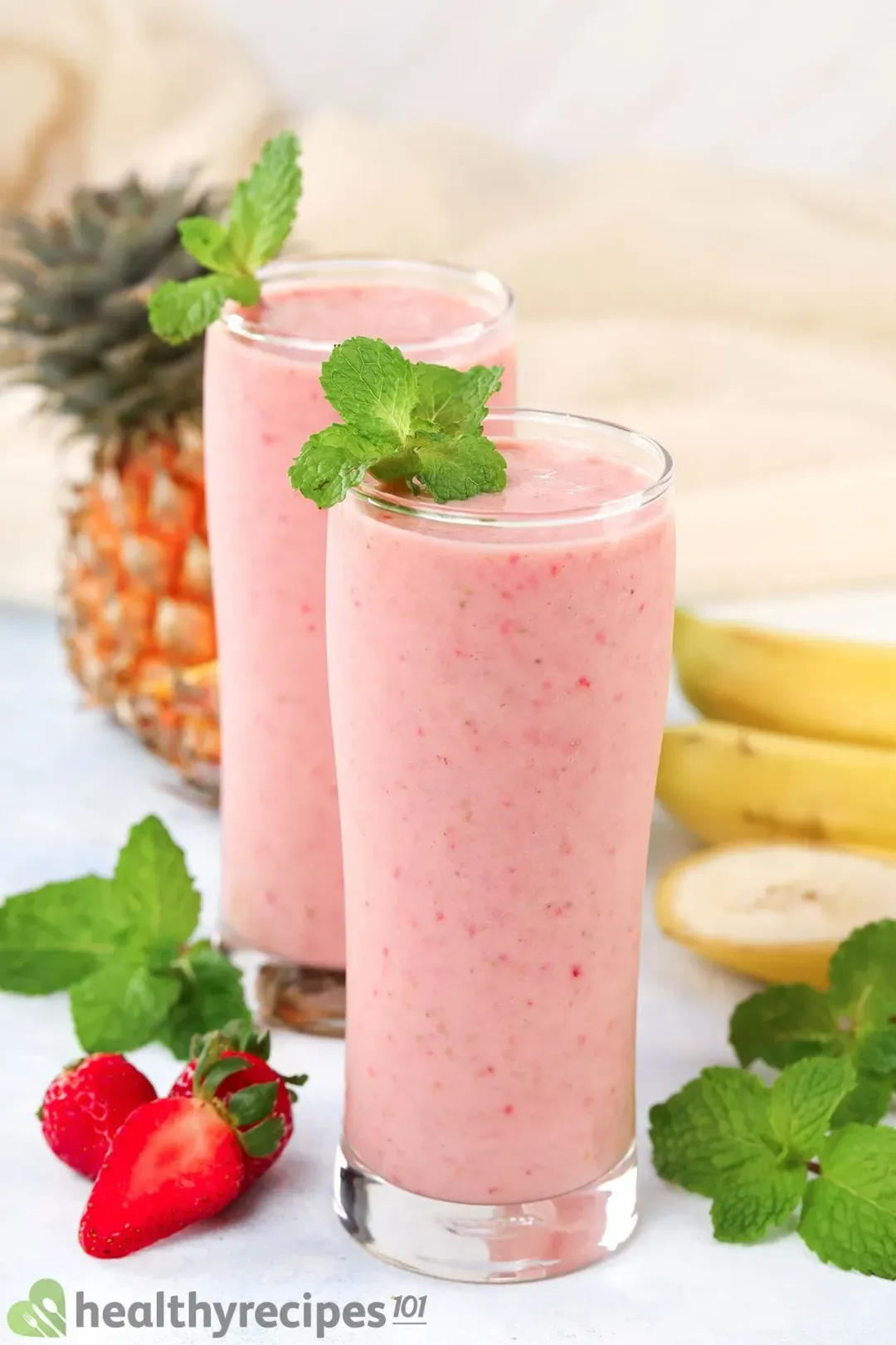 Pineapple Strawberry Banana Smoothie Recipe