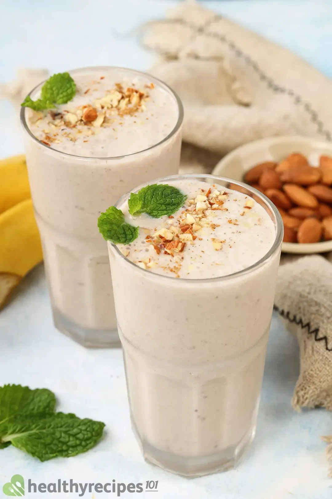 Simple Banana Smoothie Recipe