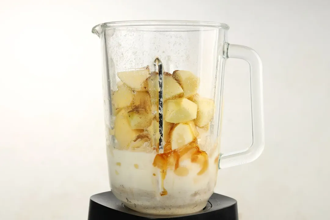 step 1 How to Make Apple Cinnamon Smoothie