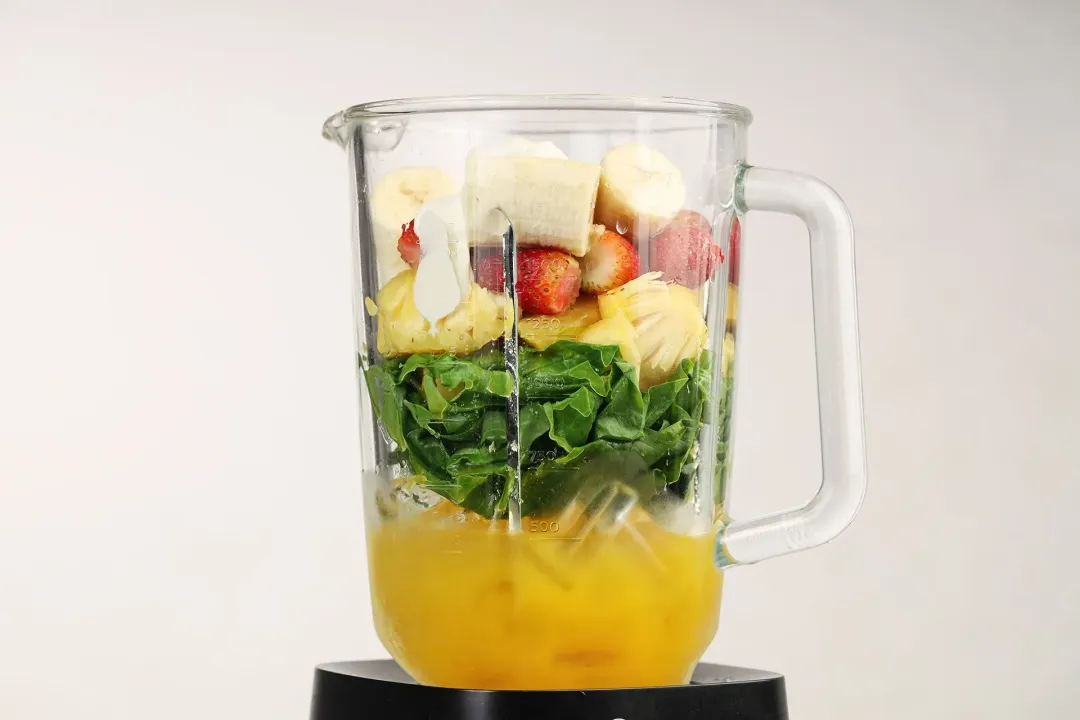 step 1 How to Make Spinach Fruit Smoothie