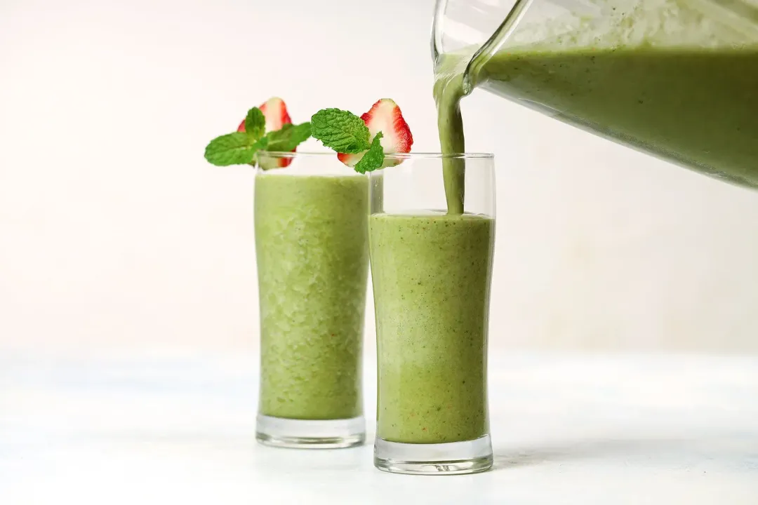 step 2 How to Make Spinach Fruit Smoothie