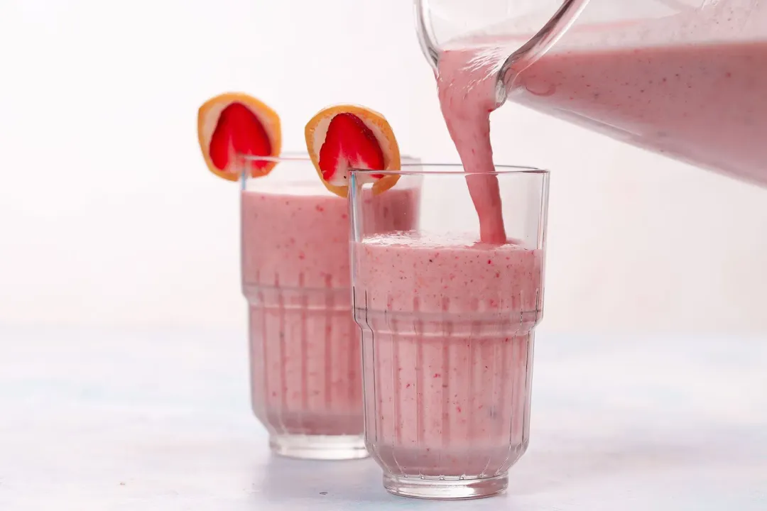 step 2 How to Make a Strawberry Peanut Butter Smoothie