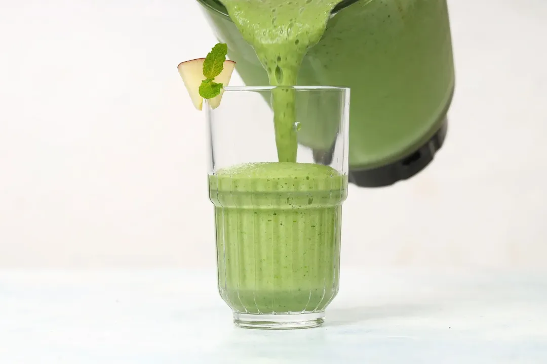 step 2 How to Make This Apple Spinach Smoothie