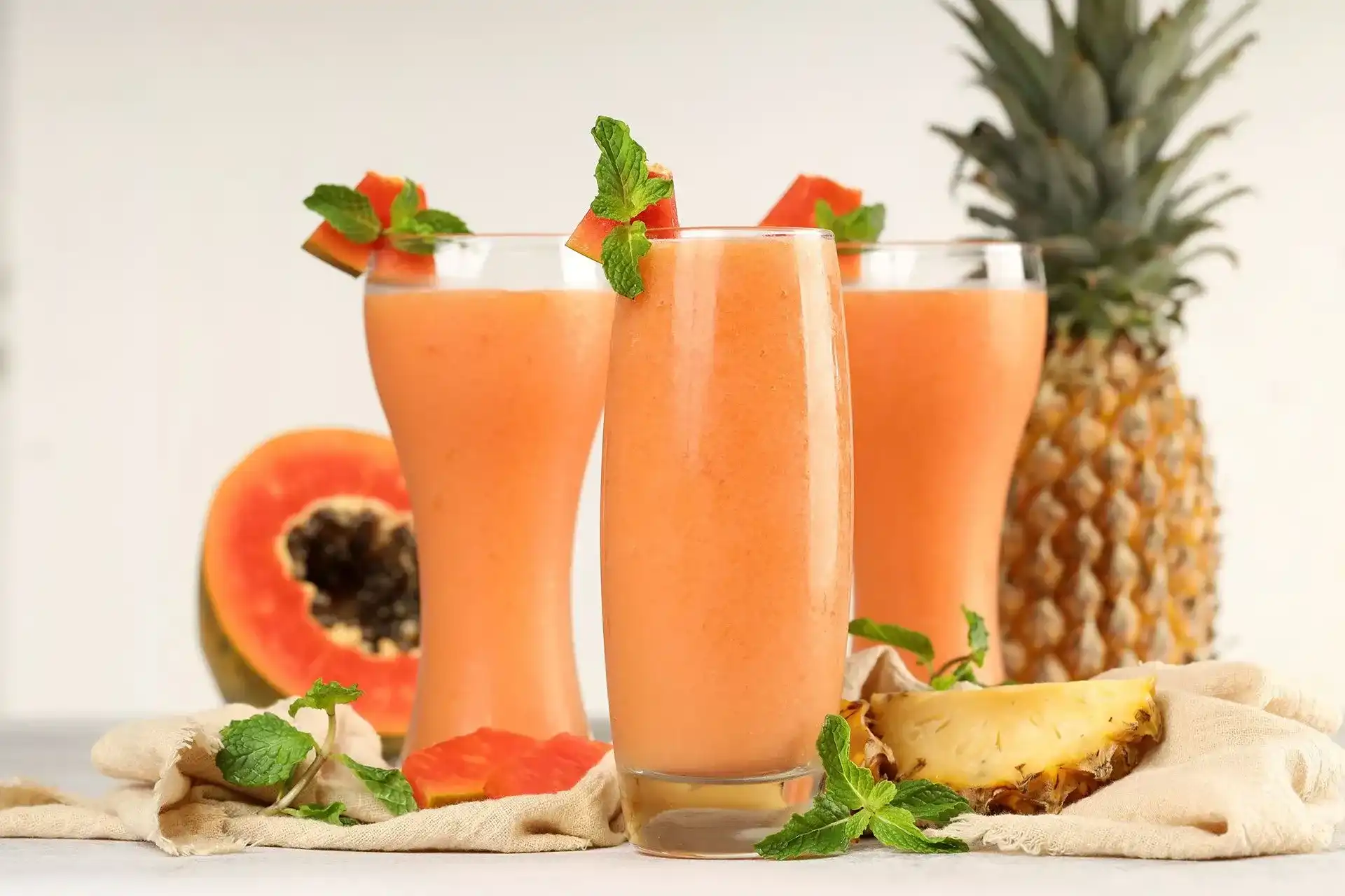 Papaya Pineapple Smoothie Recipe: Refreshing Dairy-Free Smoothie