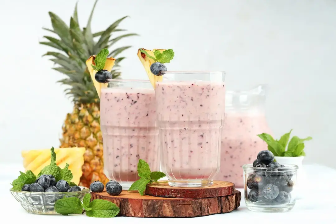 step 3 How To Make Pineapple Blueberry Smoothie