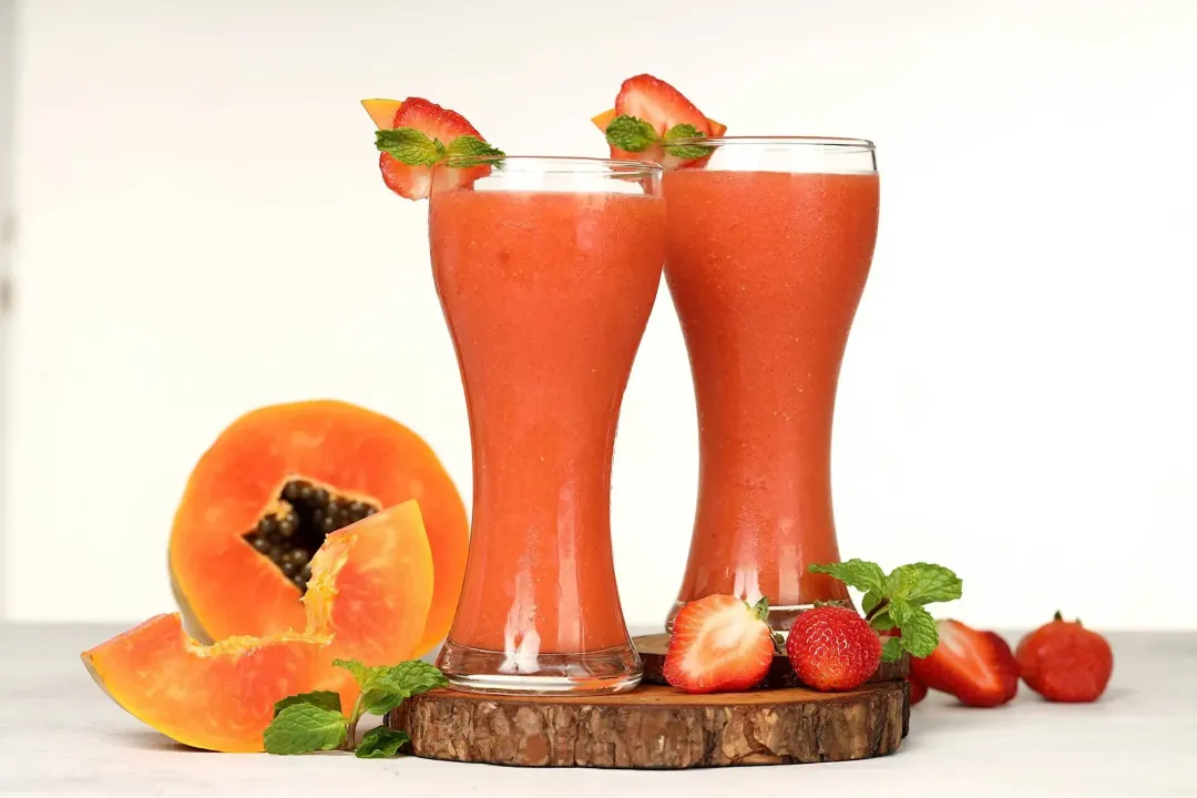 step 3 How to Make Strawberry Papaya Smoothie