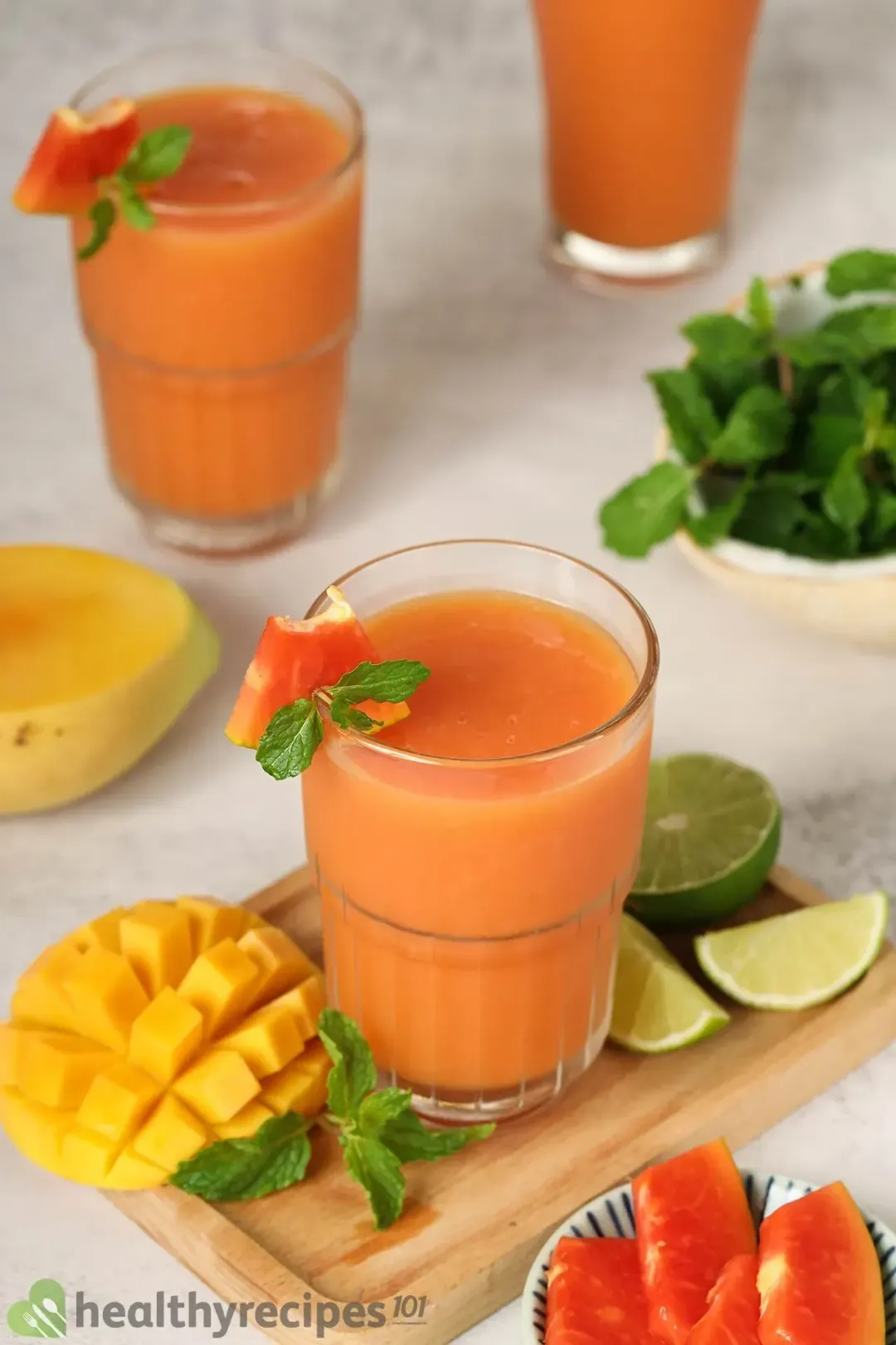 Storage and Freezing Mango Papaya Smoothie