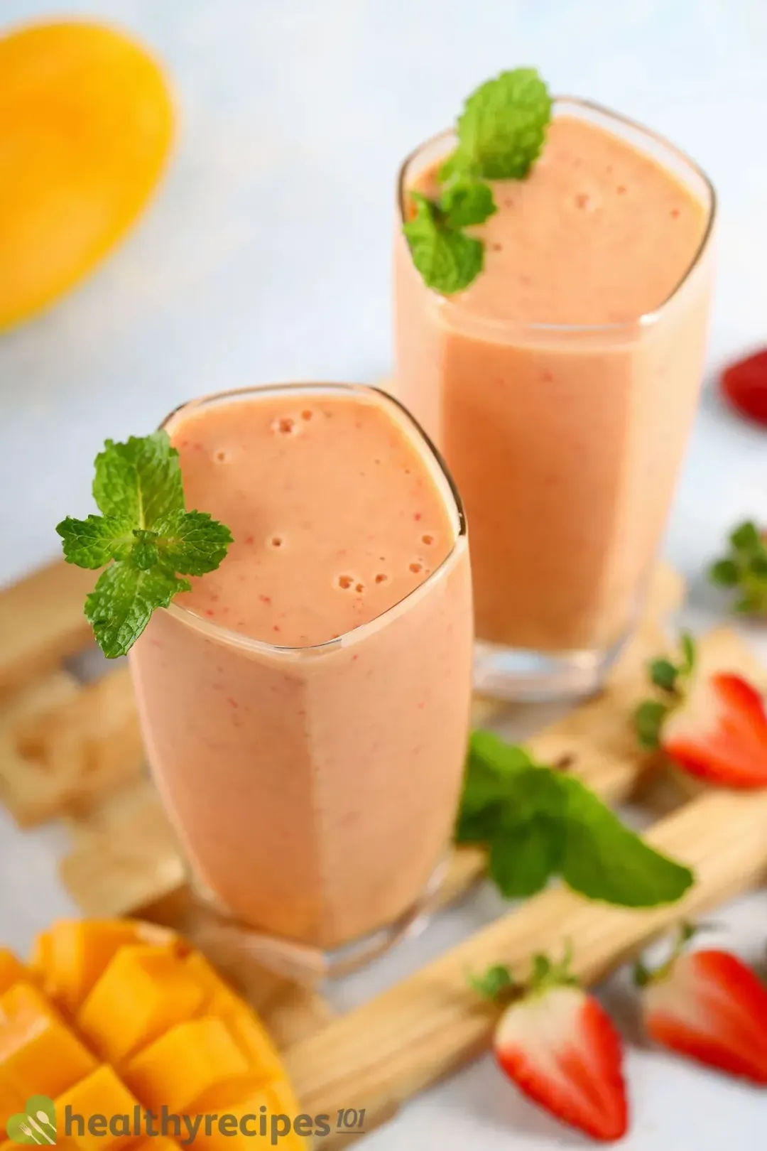 Strawberry Mango Smoothie Recipe