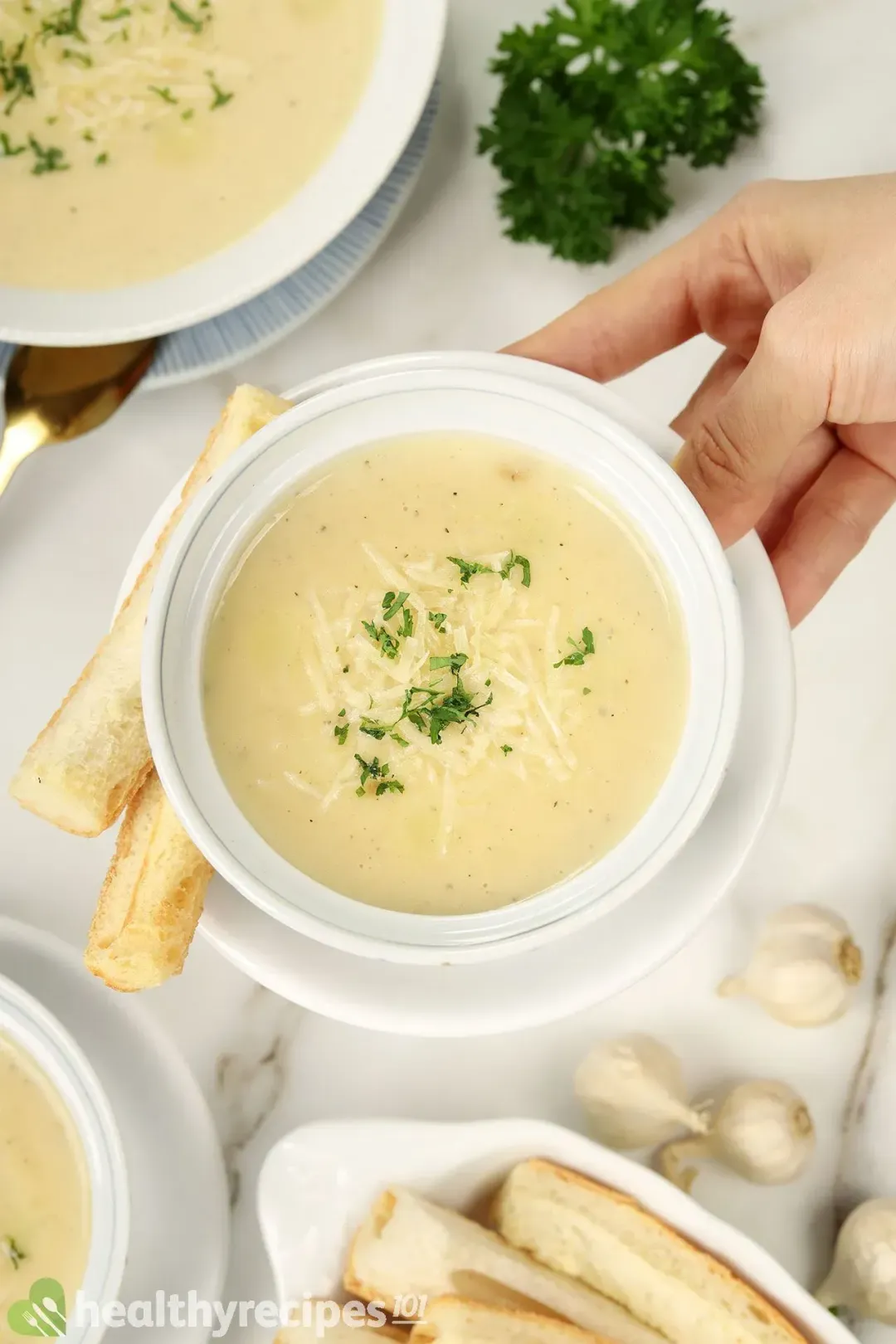 How to Store and Reheat Garlic Soup