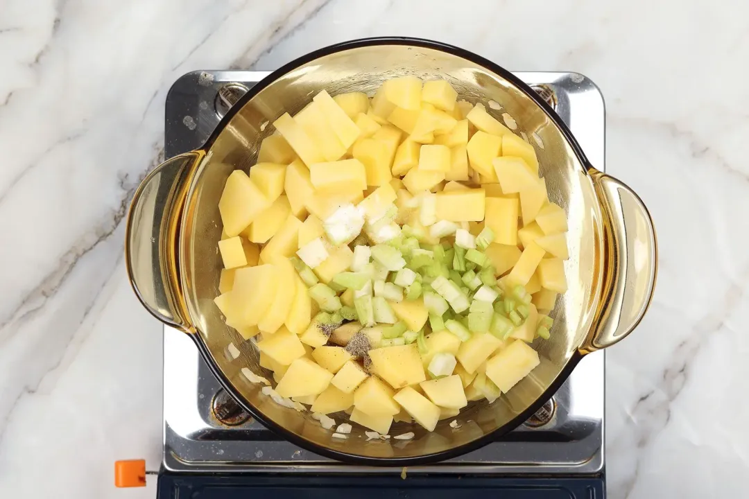 step 2 How to make potato bacon soup