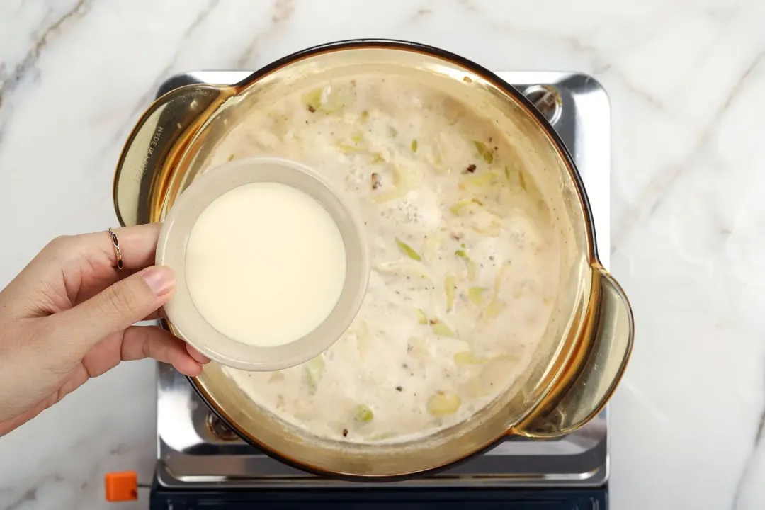 step 5 How to make garlic soup