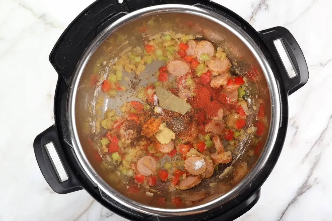 Stir in seasonings instant pot gumbo