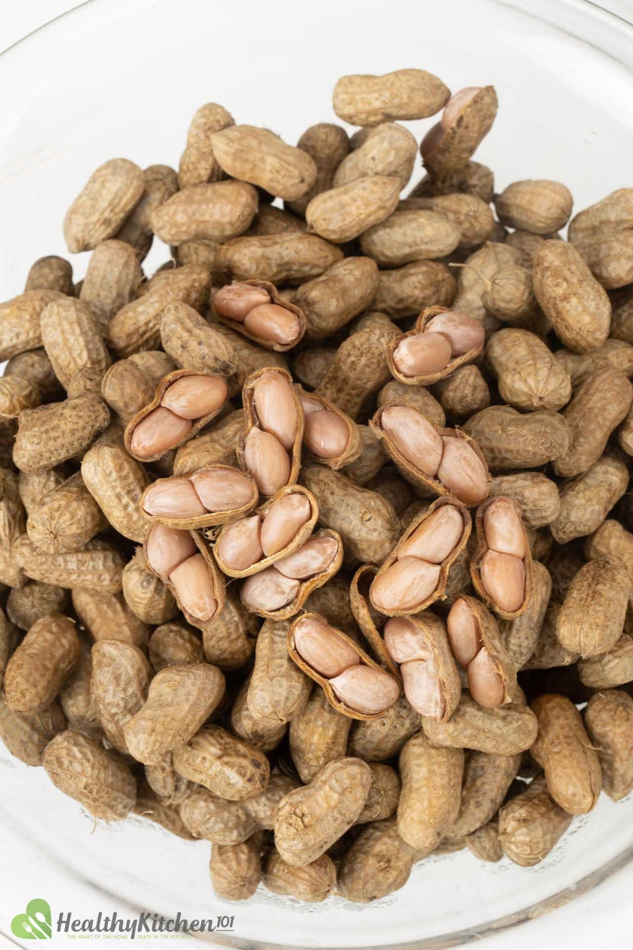 how to eat boiled peanuts