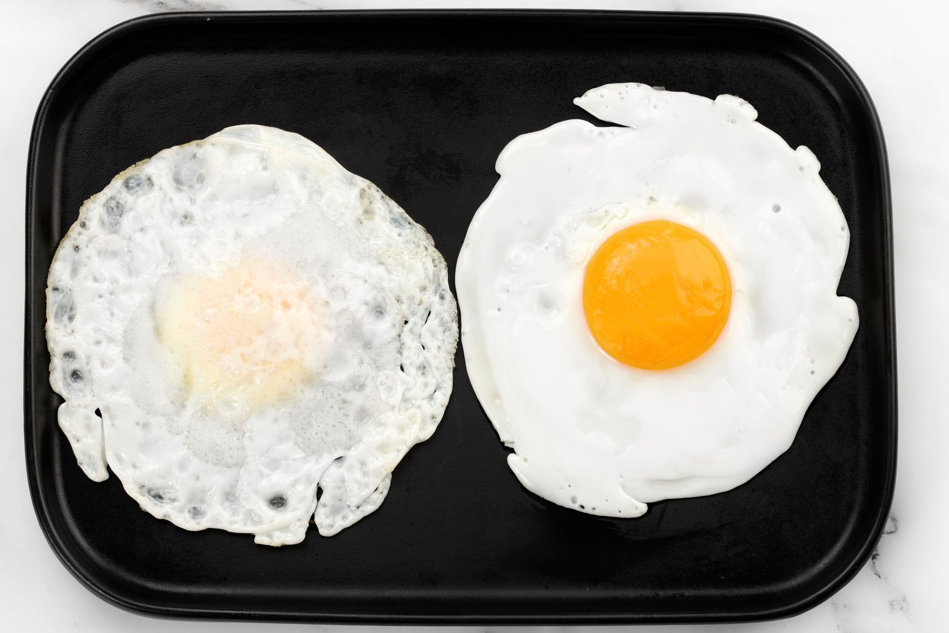 difference between sunny side up eggs and over easy