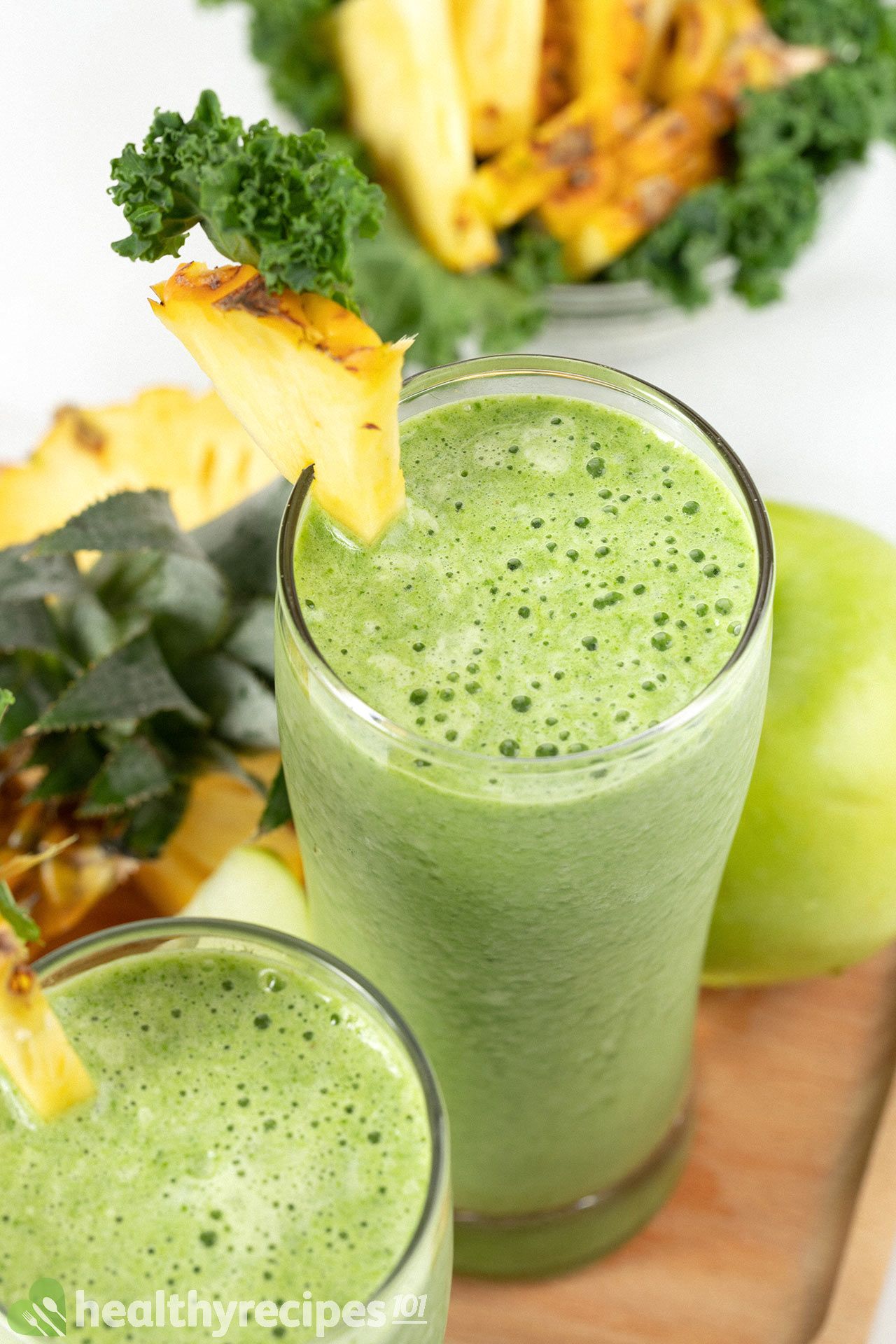 Kale Smoothie Recipe That Makes Healthy Eating Easy and Delicious