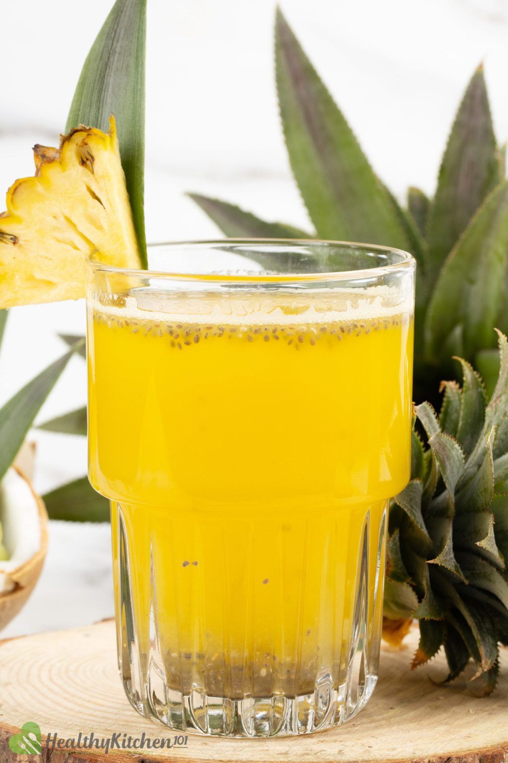 Refined Sugar-Free Pineapple Juice Recipe: A Healthy Golden Chia Drink