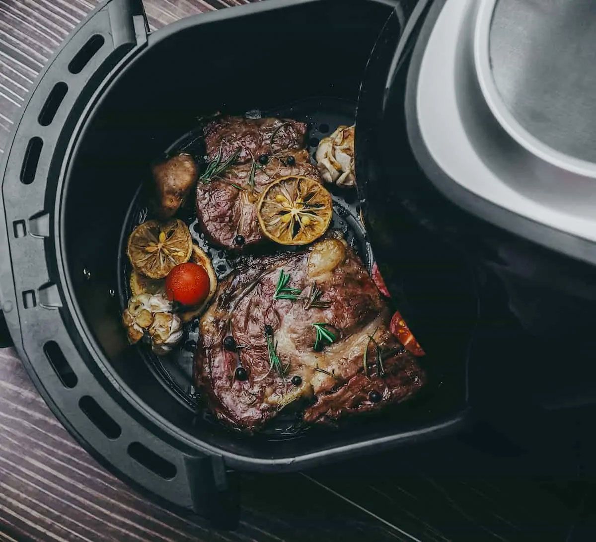 how-to-reheat-steak-in-oven-microwave-and-air-fryer